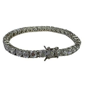 Luxurious Tennis Bracelet - Cubic Zirconia